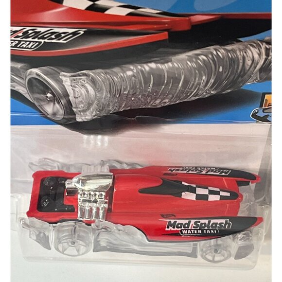 Hot Wheels Mad Splash HW Metro 2024 Red Silver Boat Car 1:64 Diecast - Picture 3 of 7